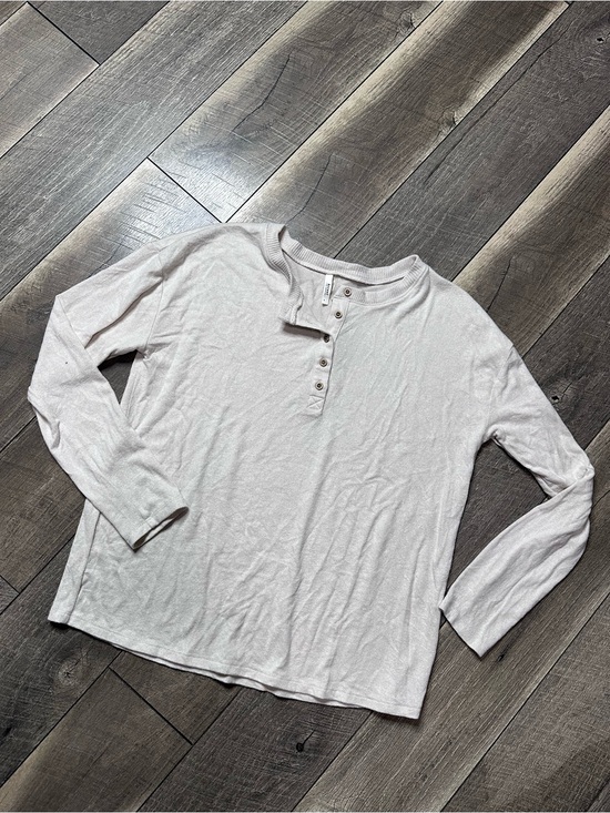 BE COOL Tops - Be Cool Cozy Soft Long Sleeve Top